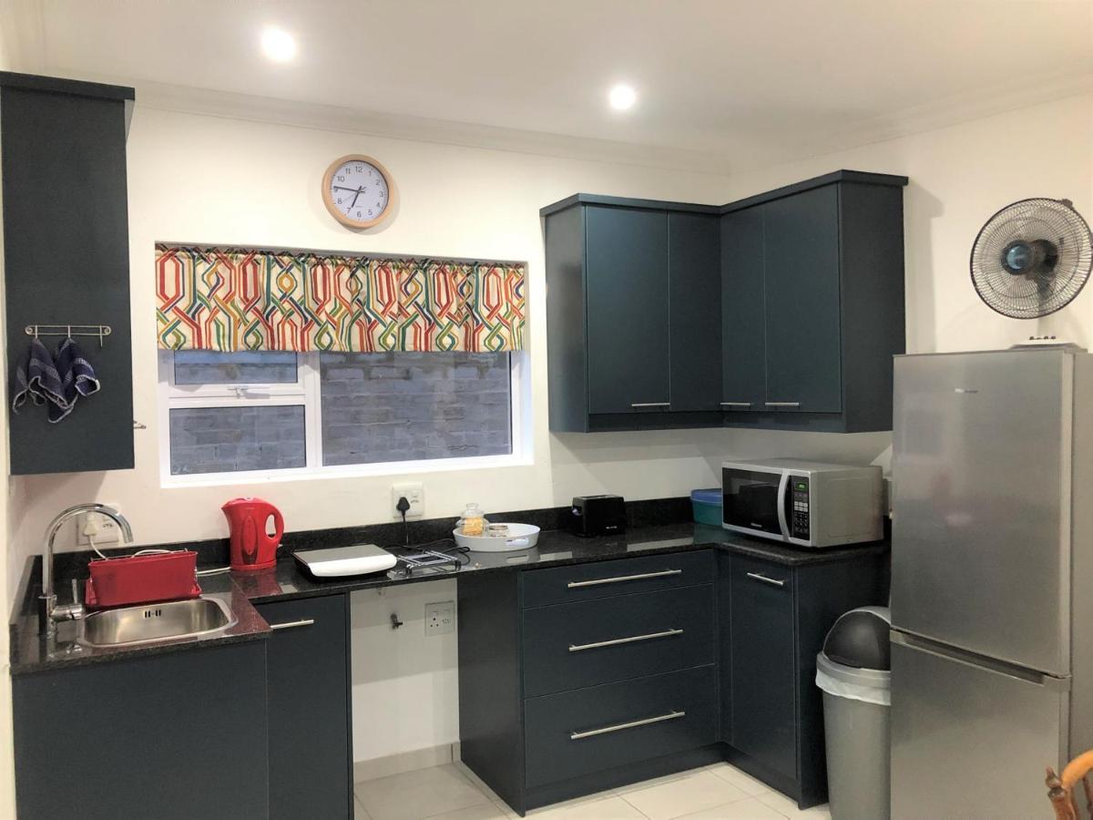 Baylight Accommodation 3 Selfcatering 1 Bedroom Apartment Sleeps 4 Mossel Bay Exterior foto